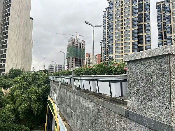 成都护栏花盆