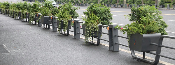 风生水起花箱护栏